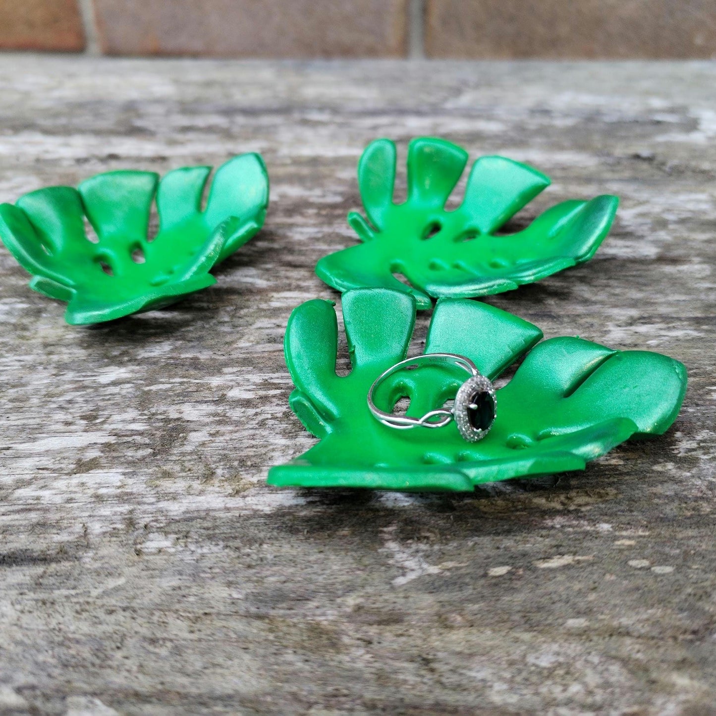 Monstera Plant Leaf Trinket Dish / Jewellery Holder