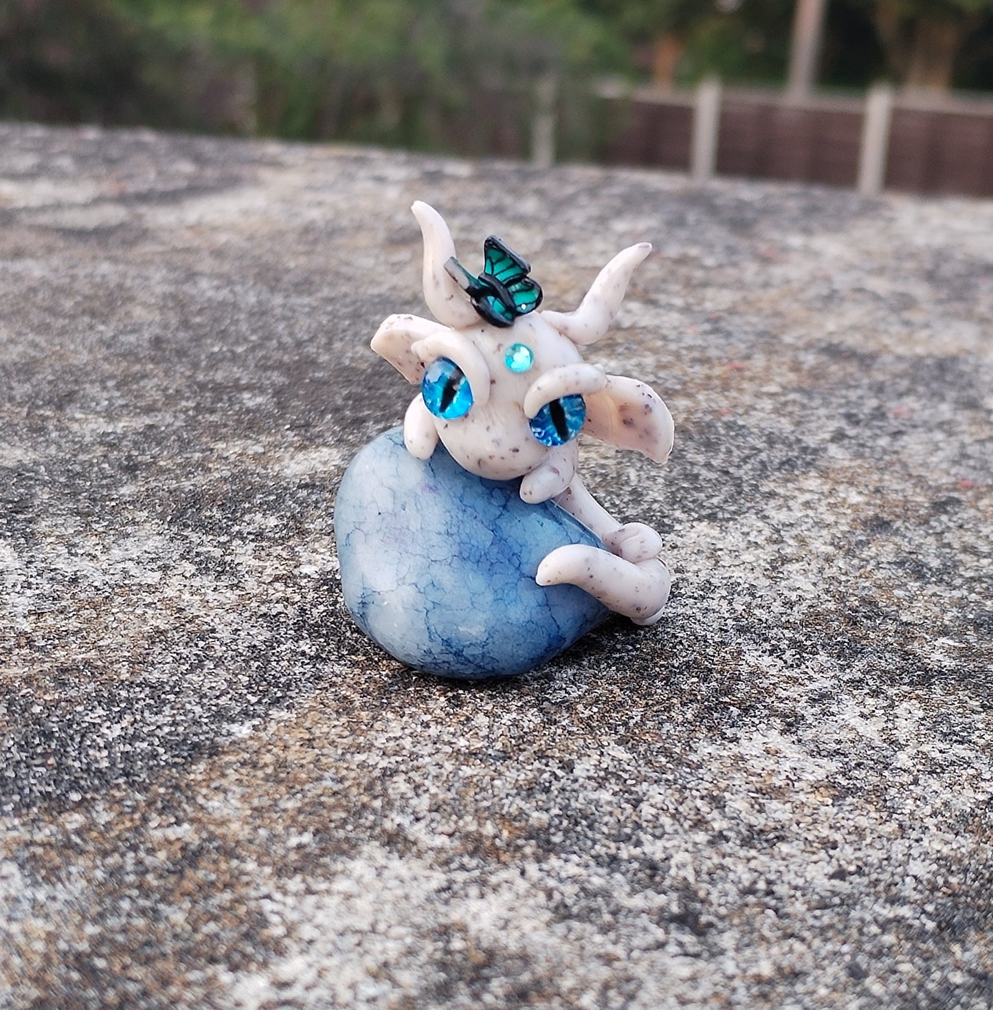Crackle Quartz Crystal Dragon