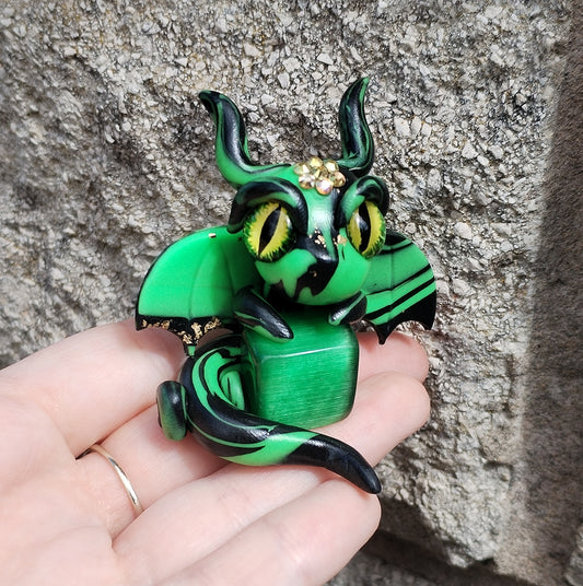 Green Cat Eye Crystal Dragon